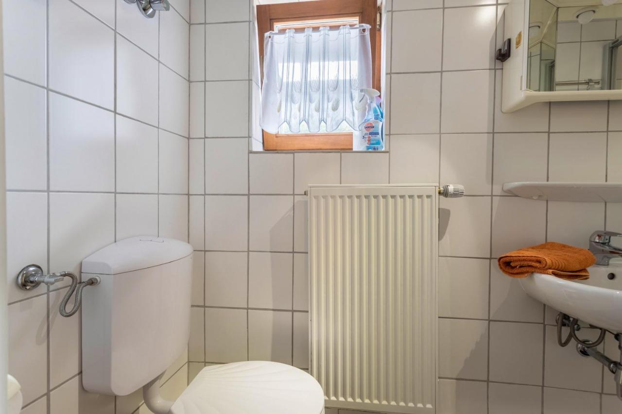 Haus Rosi Und Werner Apartment Emmerting ภายนอก รูปภาพ