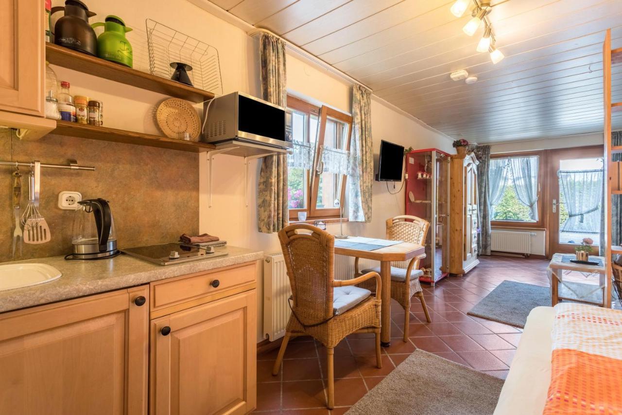 Haus Rosi Und Werner Apartment Emmerting ภายนอก รูปภาพ